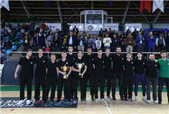 Şampiyonluk için salonda buluşalım