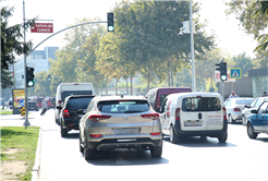 Trafik ışıklarında araçlara yeşil flaş uygulaması kalkıyor