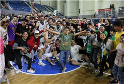 Büyükşehir Basketbol dolu dizgin