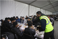 Büyükşehir’in iftar geleneği: Farklı diller ve kültürler Ramazan’da aynı duada buluşuyor