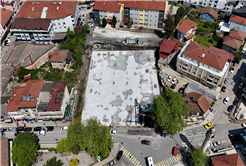Sapanca’nın yeni meydanı hızla şekilleniyor