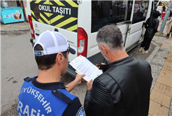 Büyükşehir zabıtasından okul servislerine denetim