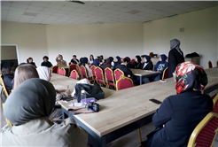 Uzman aile danışmanından önemli tavsiyeler: Değersizlik hissinin kaynağı nedir? 