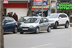 “Hatalı parklanmalar trafiği durduruyor”