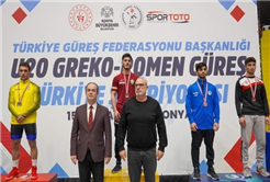 Büyükşehir Sporcuları Türkiye Güreş Şampiyonası’ndan madalya ile döndü