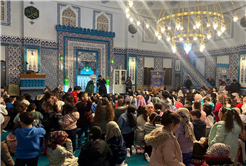 Büyükşehir, 16 ilçede 6 bin çocuğu Ramazan sevinciyle buluşturdu