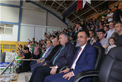 Dev Adamlar seriye galibiyetle başladı