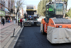 Çark Caddesi şimdi yeni yüzüyle: Kaldırım, yürüyüş yolu ve asfalt tamam