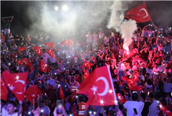 Bizim Çocuklar’ın dünyayı titreten başarısı Millet Bahçesi’nde tarihi bir şölene dönüştü: “Coşkumuz hiç eksilmesin”