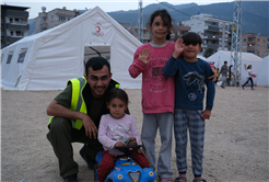 Büyükşehir’den Hatay’a aşevi: Kazanlar günün her saati kaynıyor