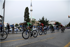 Sakarya’da esen fırtına Tour Of Sakarya: “Sakarya artık bisiklette sembol şehir”