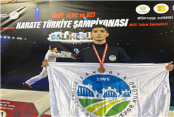 Büyükşehir karate sporcularından gurur tablosu