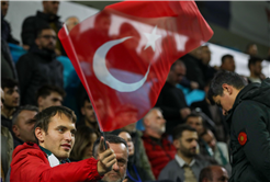 “Davamızın ve liderimizin yanında olmaya devam edeceğiz”