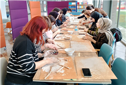 Anne, çocuk ve sanat üçlemesiyle unutulmaz ara tatil