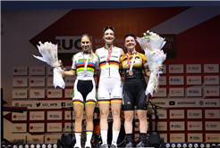Şampiyon pedallar MTB Dünya Kupası’nda nefes kesti
