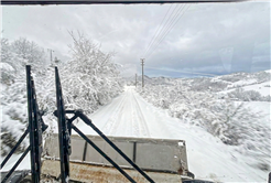 Büyükşehir’den güncel kar raporu: 31 yol açıldı, 4’ünde çalışma sürüyor