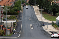 Altınışık Caddesi sıcak asfaltla buluştu