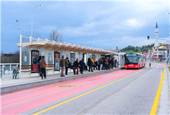 Sakarya’da toplu taşımada binlerce kişinin ilk tercihi Metrobüs