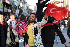 Roman Kültürü Şenliği Sakarya’da rengarenk bir şölene dönüştü