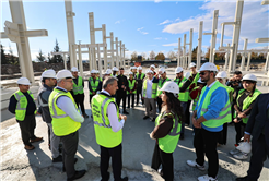 Bilim Merkezi’nde ilk görüntü ortaya çıktı: Yusuf Alemdar geleceğin inşaat mühendisleriyle şantiyede son durumu açıkladı
