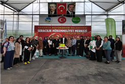 Girişimci kadınlar çift katlı otobüsle Sakarya’yı gezdi