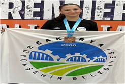 Büyükşehir sporcuları başarılarıyla göz dolduruyor