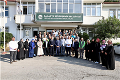 Büyükşehir’den mezarlıklarda bayram hazırlığı: 1500 mezarlıkta kapsamlı bakım yapıldı