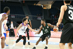 Büyükşehir Efes’i İstanbul’da devirdi