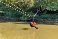 Büyükşehir’in itfaiyecileri Sakarya Nehri üzerinde nefes kesti