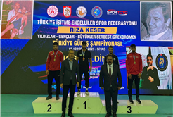 Büyükşehir güreşçileri Sivas’ta şampiyon oldu