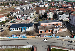 Arifiye’de binlerce genci heyecanlandıran ilerleyiş: Havuzun yaz sezonunda kapılarını açması hedefleniyor