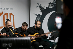 Ramazan Sokağı’nda kulakların pasını silen tasavvuf gecesi