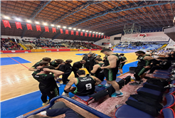 Namağlup lider Büyükşehir Kütahya engelini aştı: 63-70