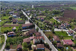 Akyazı’nın 3 mahallesi sıcak asfaltta buluştu: 8 kilometrelik güzergah sil baştan yenilendi