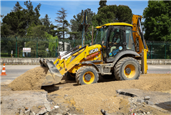 Atatürk Caddesi’nde dönüşüm altyapı ile başladı