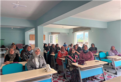 Büyükşehir’in “Kadın Kadına” buluşmaları Akyazı’da devam etti