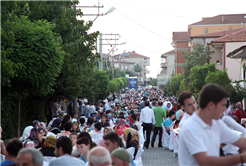 Ferizli Sofralarında Gönüller Buluştu