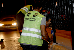 Büyükşehir’den o caddeye plastik bariyerli çözüm