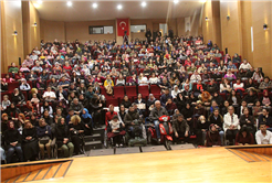 “Çocuklar kültür robotu değildir”