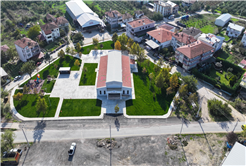 Âtıl arazi binlerce kişinin sosyal yaşamına dokunacak sosyal projeye dönüştü: Mekece Sosyal Tesisleri kapılarını açtı…
