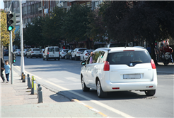 Trafik ışıklarında araçlara yeşil flaş uygulaması kalkıyor