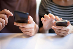 “Sosyal medya benlik algımızı fark etmeden şekillendiriyor”