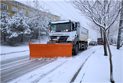 Büyükşehir 48 araç ve 100 kişilik timle karla mücadele mesaisinde: İşte son durum