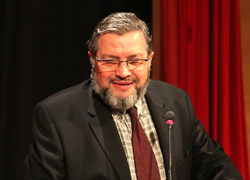 Ahmet Tabakoğlu Bir Okuldur 