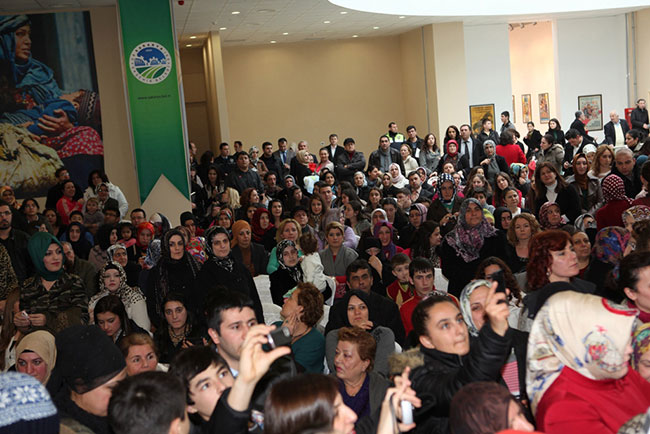 Türkan Şoray Hayranları İle Buluştu