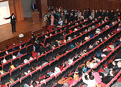 Kahramanlık Destanını Dinlediler