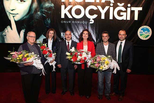 Hülya Koçyiğit'e Saygı Gecesi