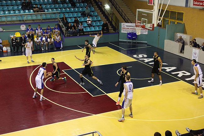 Büyükşehir Galibiyet Serisini Sürdürüyor