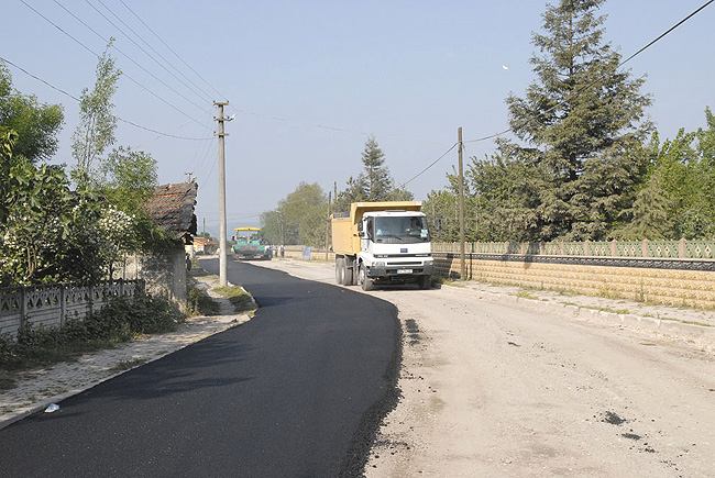 Hacılar'a 4 km Sıcak Asfalt