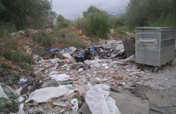 Sakarya Nehri Kenarında Atık Bulundu